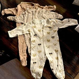 Kyte baby and Noomie new born onesies footies